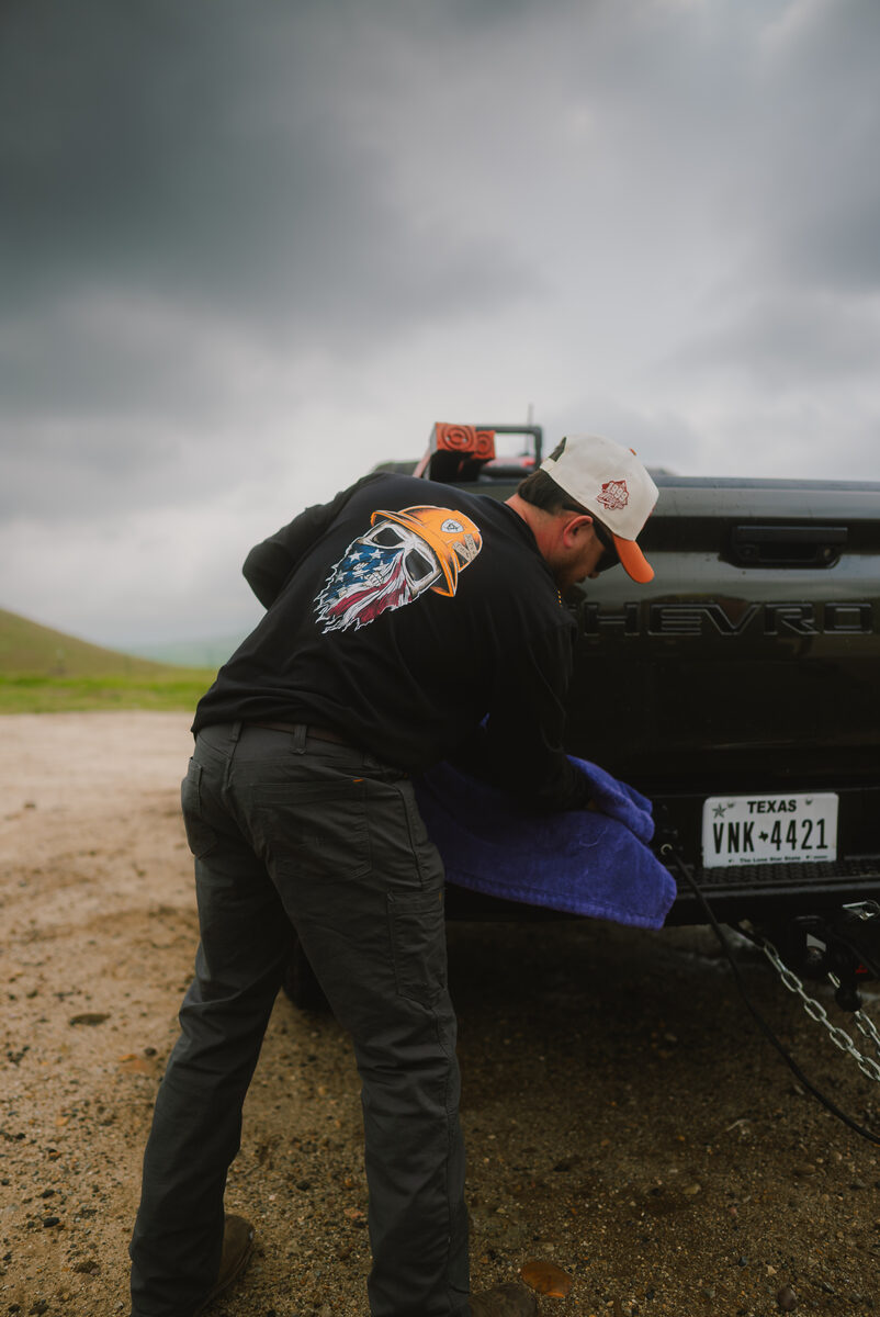 Detailing a dark vehicle